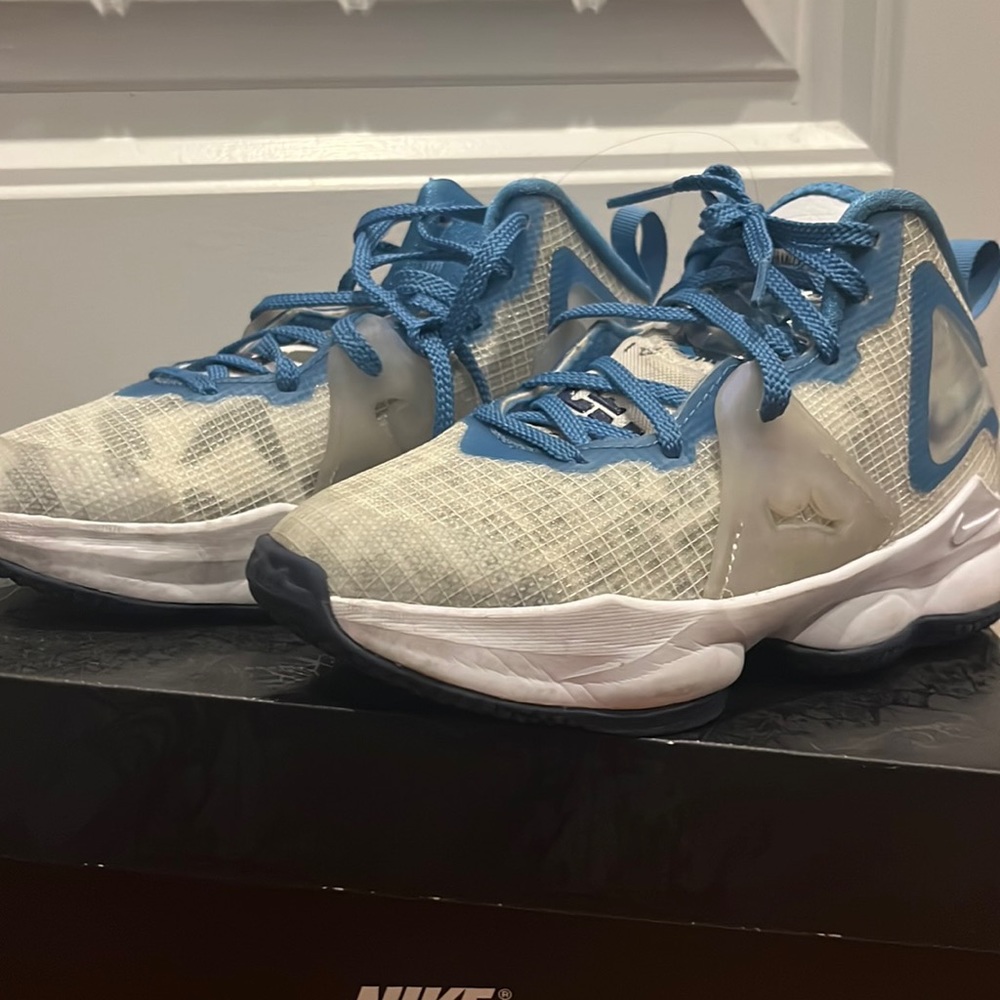 Lebron James “swoosh”